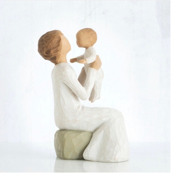 Willow Tree Grandmother - Picture 1 of 4